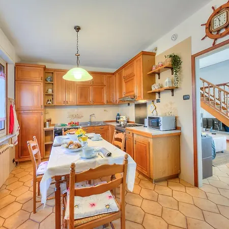Casa vacanze Cedar House In - Garden& Bbq - Happy *
