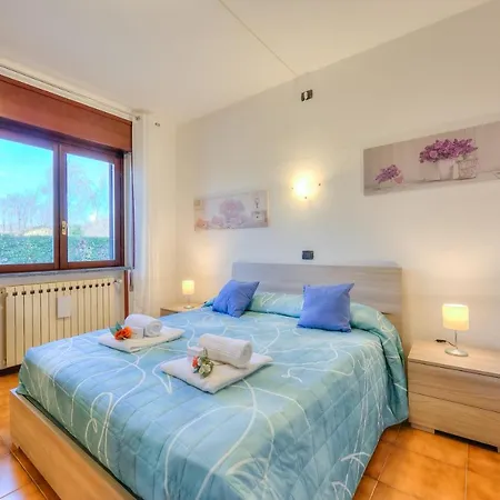 Cedar House Few Minutes From - Happy *