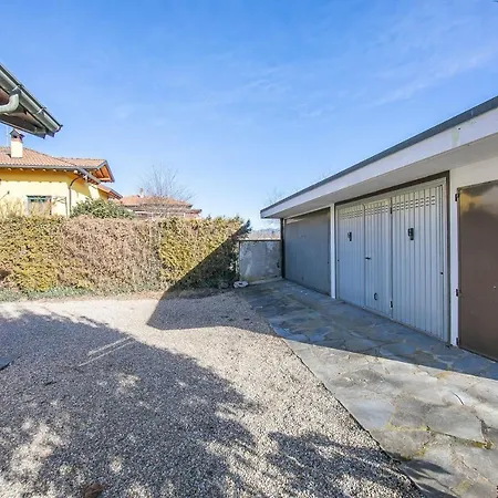 Vakantiehuis Cedar House Few Minutes From - Happy