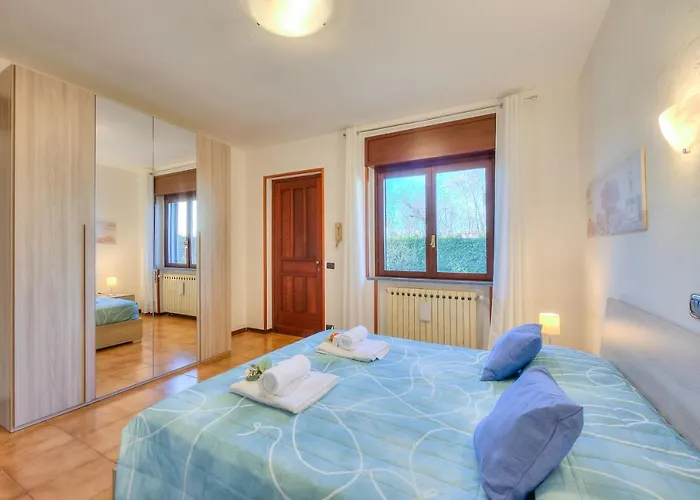 Cedar House Few Minutes From - Happy *