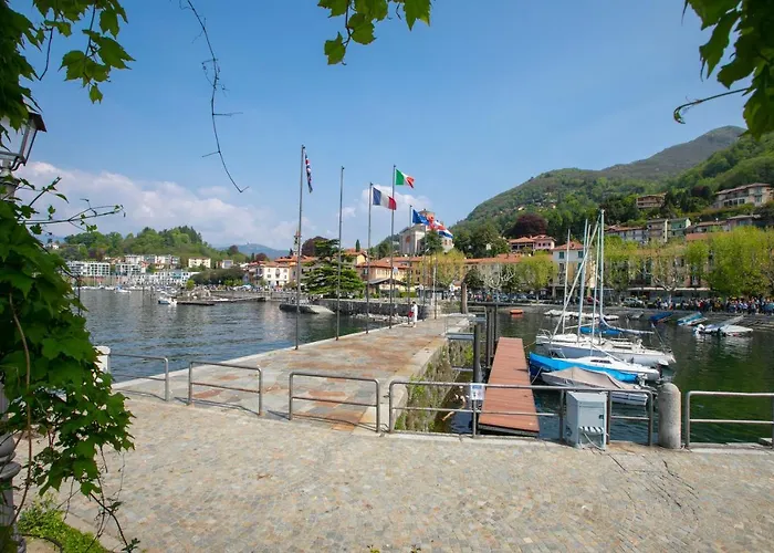 Cedar House Few Minutes From - Happy *